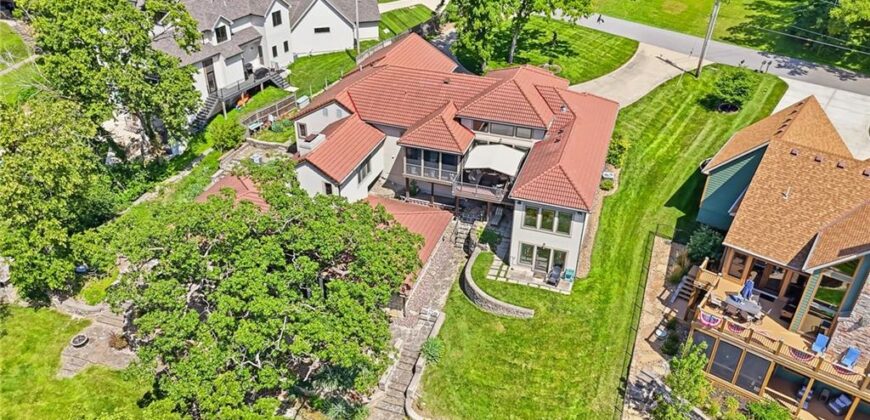 7810 NW Scenic Drive, Weatherby Lake, MO 64152