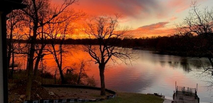 7810 NW Scenic Drive, Weatherby Lake, MO 64152