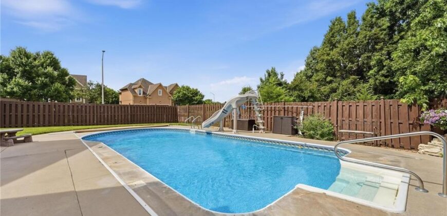 10816 N Mattox Court, Kansas City, MO 64154