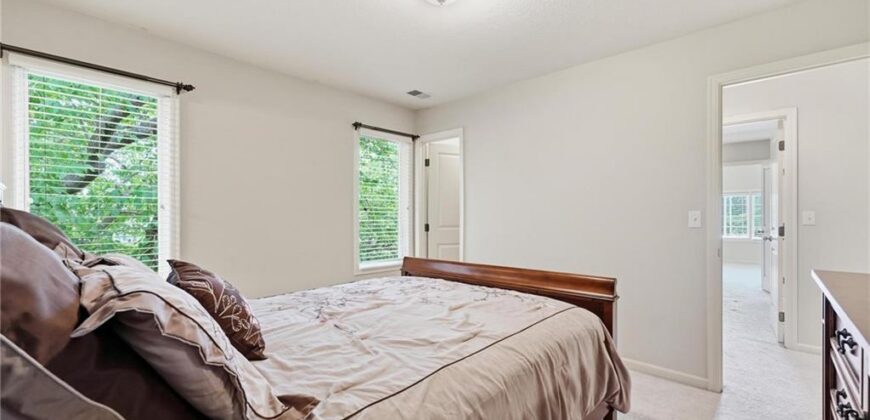 10816 N Mattox Court, Kansas City, MO 64154