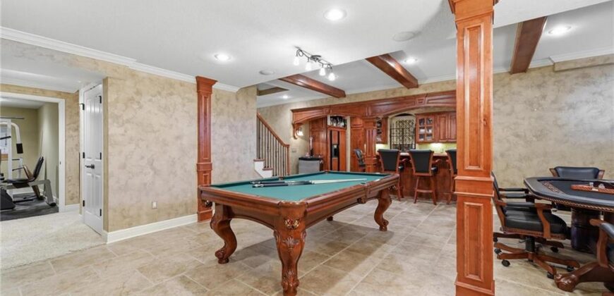 10816 N Mattox Court, Kansas City, MO 64154
