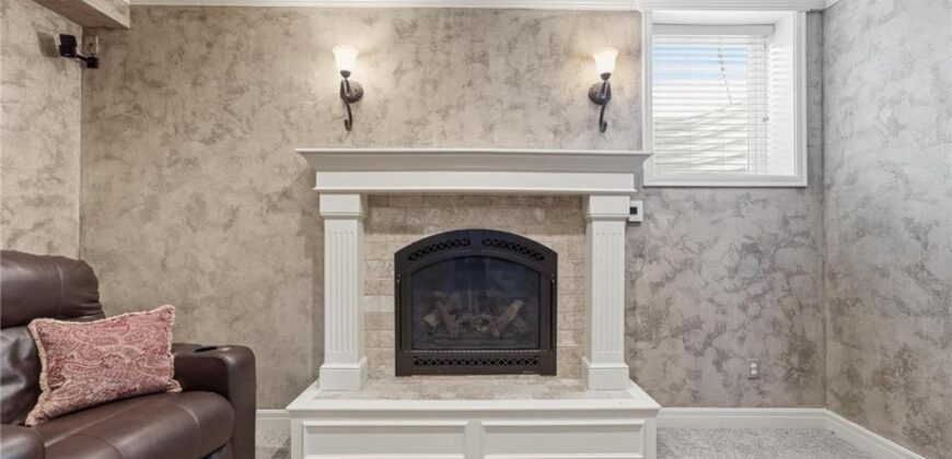10816 N Mattox Court, Kansas City, MO 64154