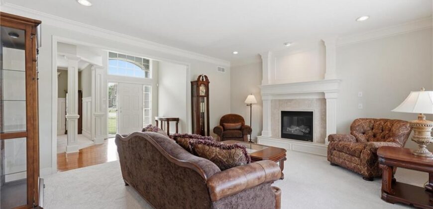 10816 N Mattox Court, Kansas City, MO 64154
