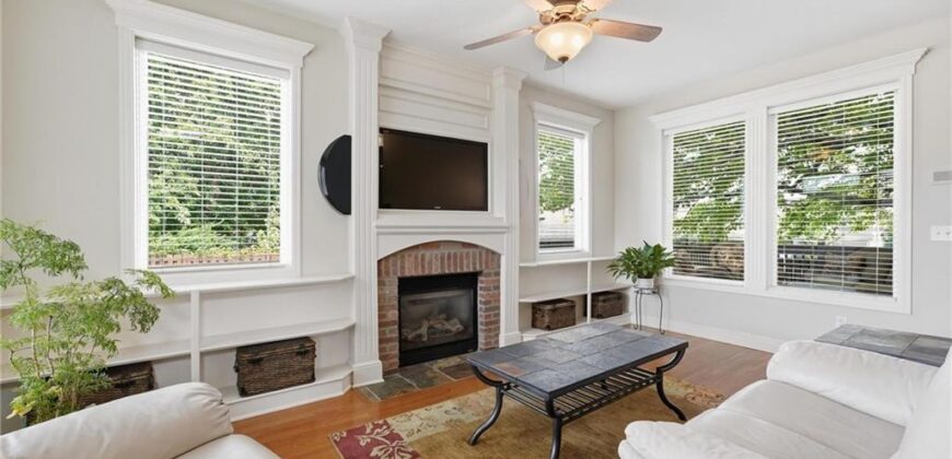 10816 N Mattox Court, Kansas City, MO 64154