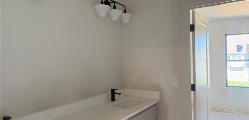 3024 NE 102nd Street, Kansas City, MO 64155