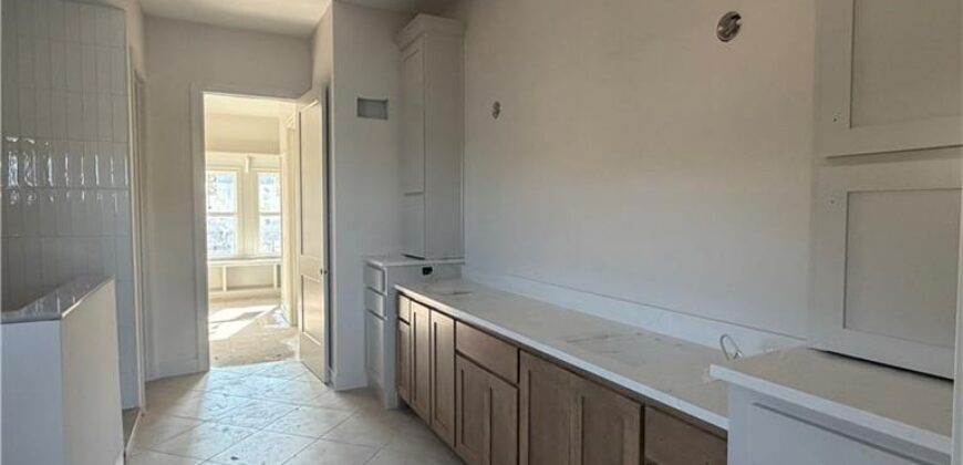 2335 Foxtail Drive, Kearney, MO 64060