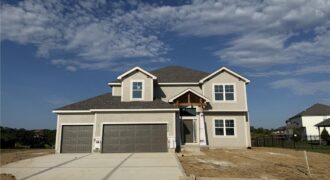 9006 N Poplar Avenue, Kansas City, MO 64156