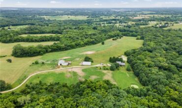 19618 Neth Road, Trimble, MO 64492