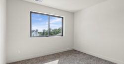 1006 Meadowbrook Drive, Kearney, MO 64060