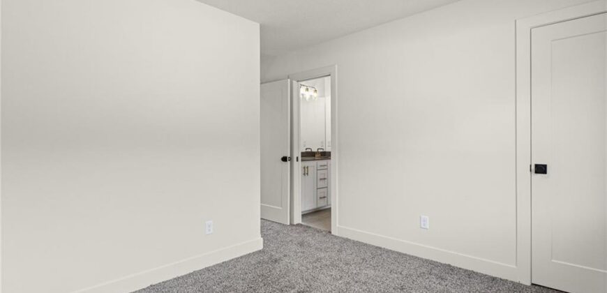 1006 Meadowbrook Drive, Kearney, MO 64060