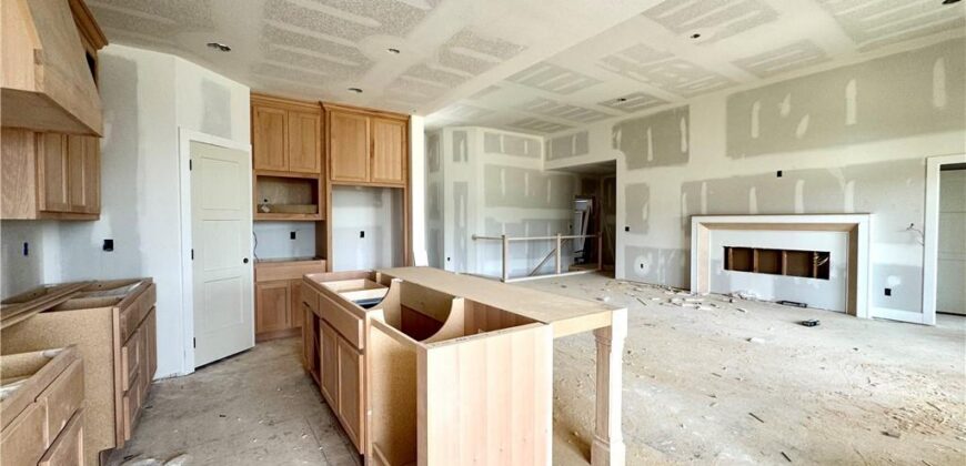 8304 NW 90th Street, Kansas City, MO 64153