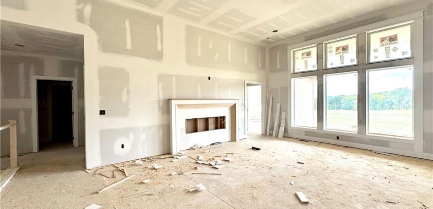 8304 NW 90th Street, Kansas City, MO 64153