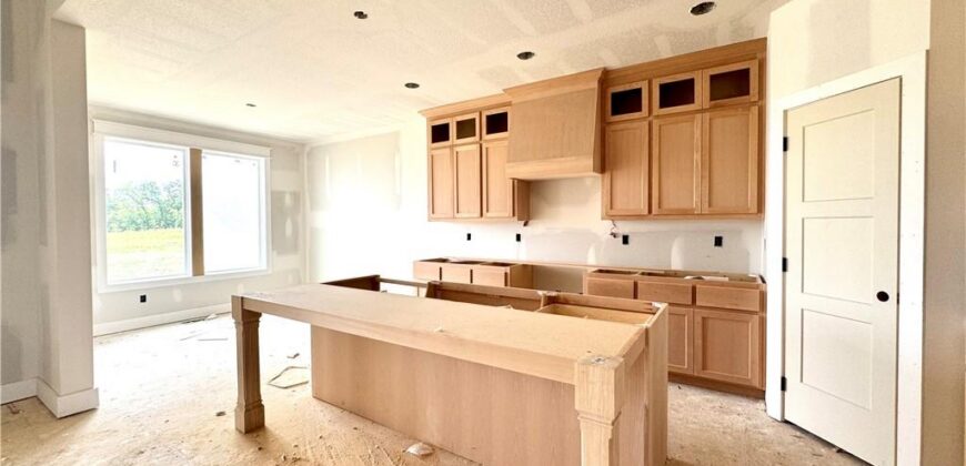 8304 NW 90th Street, Kansas City, MO 64153