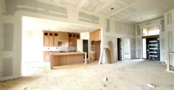 8304 NW 90th Street, Kansas City, MO 64153