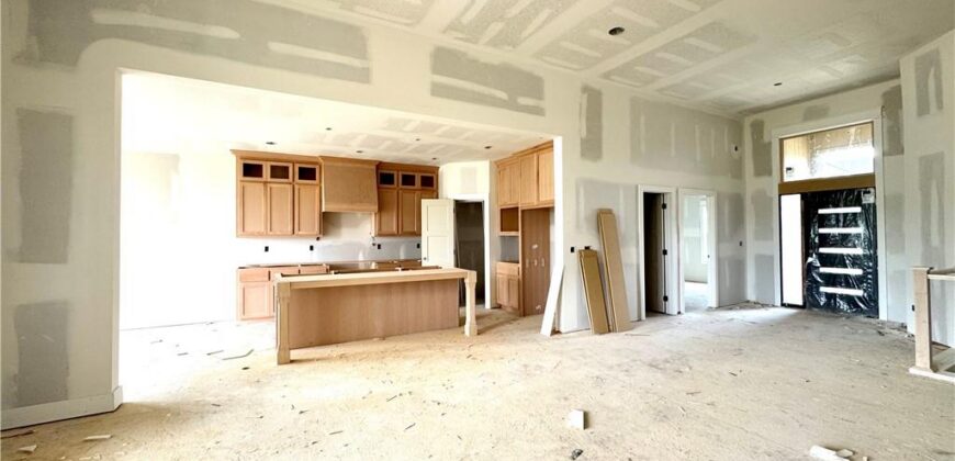 8304 NW 90th Street, Kansas City, MO 64153