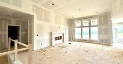 8304 NW 90th Street, Kansas City, MO 64153