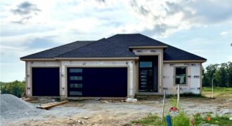 8304 NW 90th Street, Kansas City, MO 64153