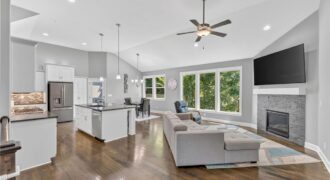 6229 N Green Hills Lane, Kansas City, MO 64151