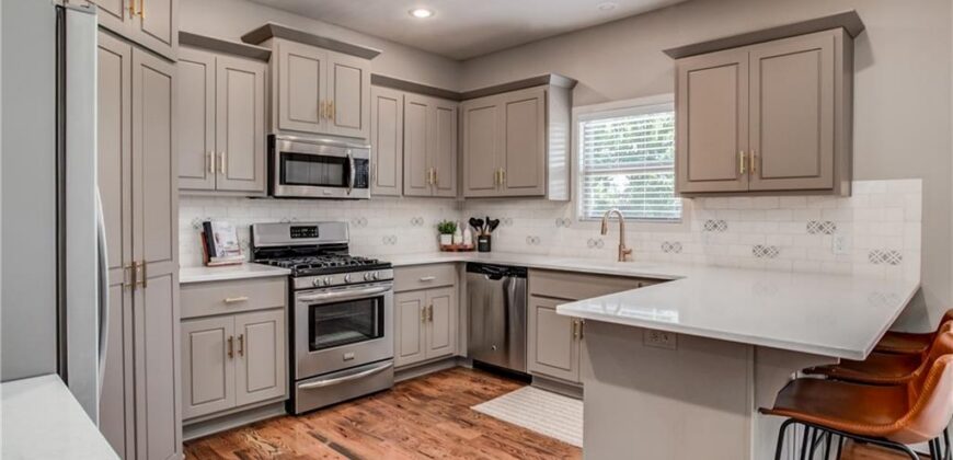 6011 NW 92nd Terrace, Kansas City, MO 64154