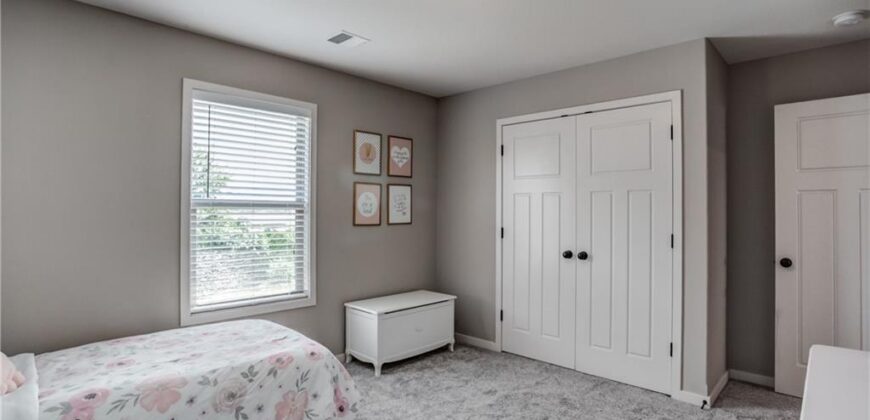 6011 NW 92nd Terrace, Kansas City, MO 64154
