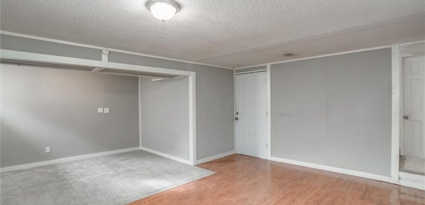 439 E Whittier Street, Kansas City, MO 64119