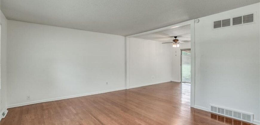 439 E Whittier Street, Kansas City, MO 64119