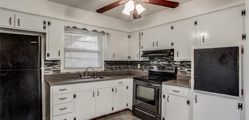 439 E Whittier Street, Kansas City, MO 64119