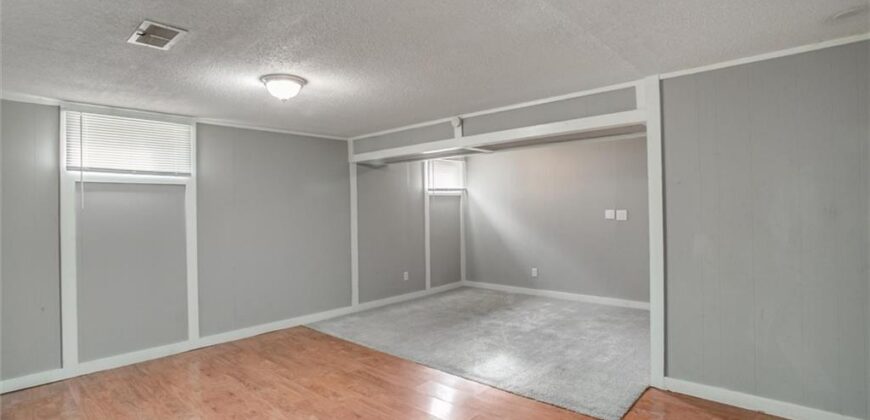 439 E Whittier Street, Kansas City, MO 64119