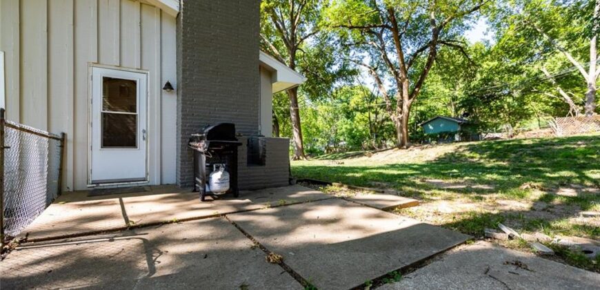 5720 N Belton Avenue, Kansas City, MO 64151