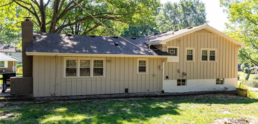 5720 N Belton Avenue, Kansas City, MO 64151