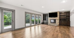6119 Southlake Drive, Parkville, MO 64152