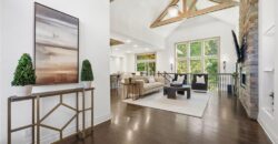 6119 Southlake Drive, Parkville, MO 64152