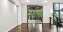 6119 Southlake Drive, Parkville, MO 64152