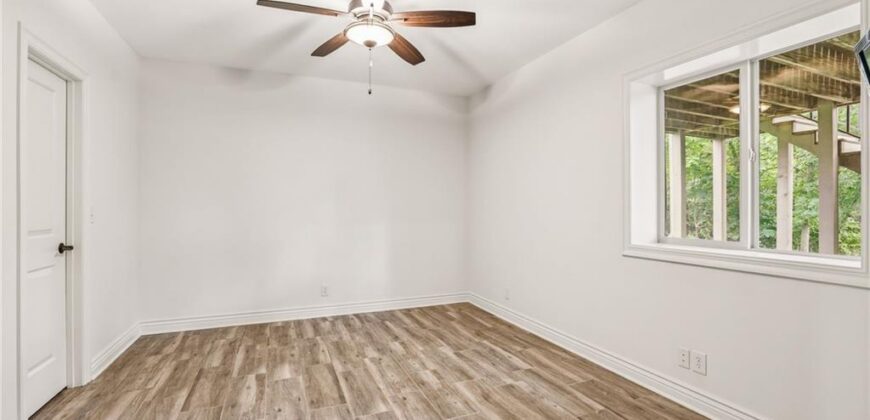 6119 Southlake Drive, Parkville, MO 64152