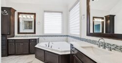 6119 Southlake Drive, Parkville, MO 64152