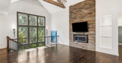 6119 Southlake Drive, Parkville, MO 64152