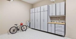 6119 Southlake Drive, Parkville, MO 64152