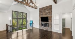 6119 Southlake Drive, Parkville, MO 64152