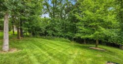 6119 Southlake Drive, Parkville, MO 64152