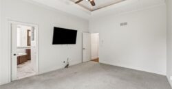 6119 Southlake Drive, Parkville, MO 64152