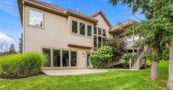 6119 Southlake Drive, Parkville, MO 64152