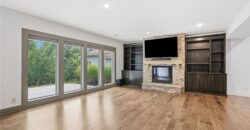 6119 Southlake Drive, Parkville, MO 64152