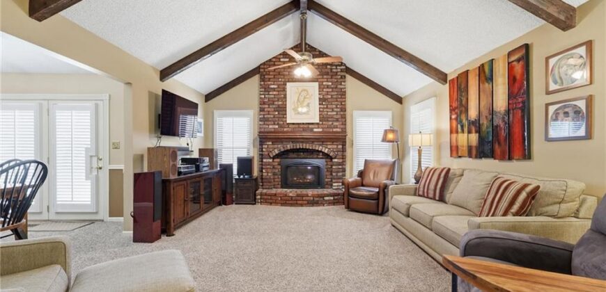 842 York Place, Liberty, MO 64068