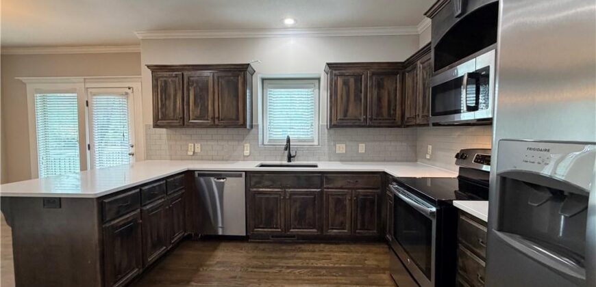 9307 NE 97th Terrace, Kansas City, MO 64157