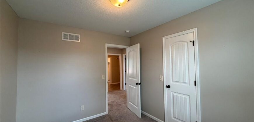 9307 NE 97th Terrace, Kansas City, MO 64157