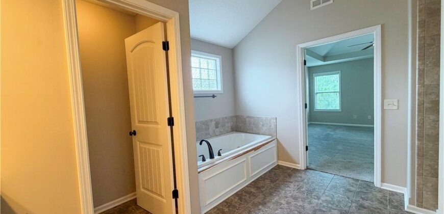 9307 NE 97th Terrace, Kansas City, MO 64157