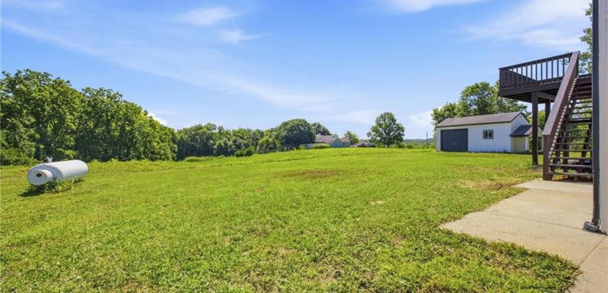 17409 Baxter Road, Lawson, MO 64062