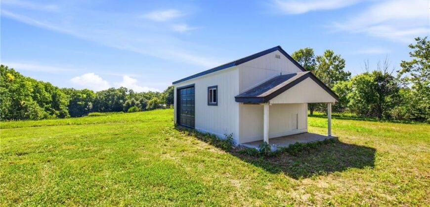 17409 Baxter Road, Lawson, MO 64062
