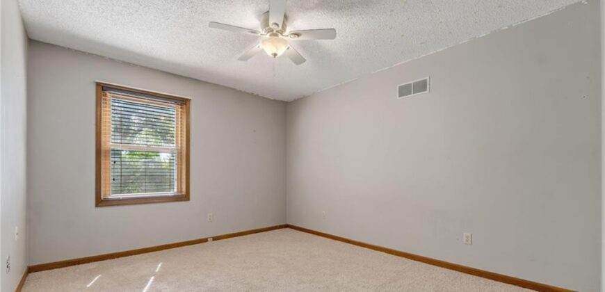 12639 NW Buck Creek Drive, Kansas City, MO 64152
