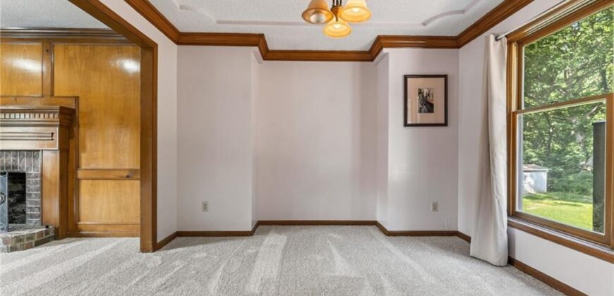 12639 NW Buck Creek Drive, Kansas City, MO 64152